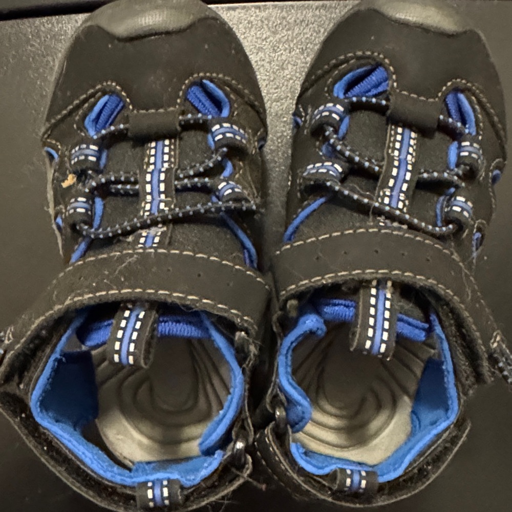 Crown Vintage Kids Black and Blue Sneakers
